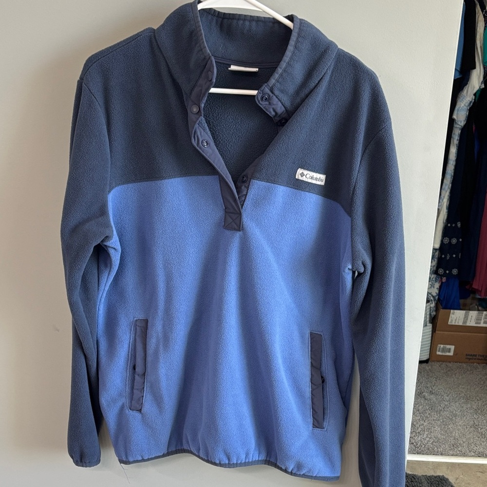 Columbia Blue and Gray Women's Sweatshirt